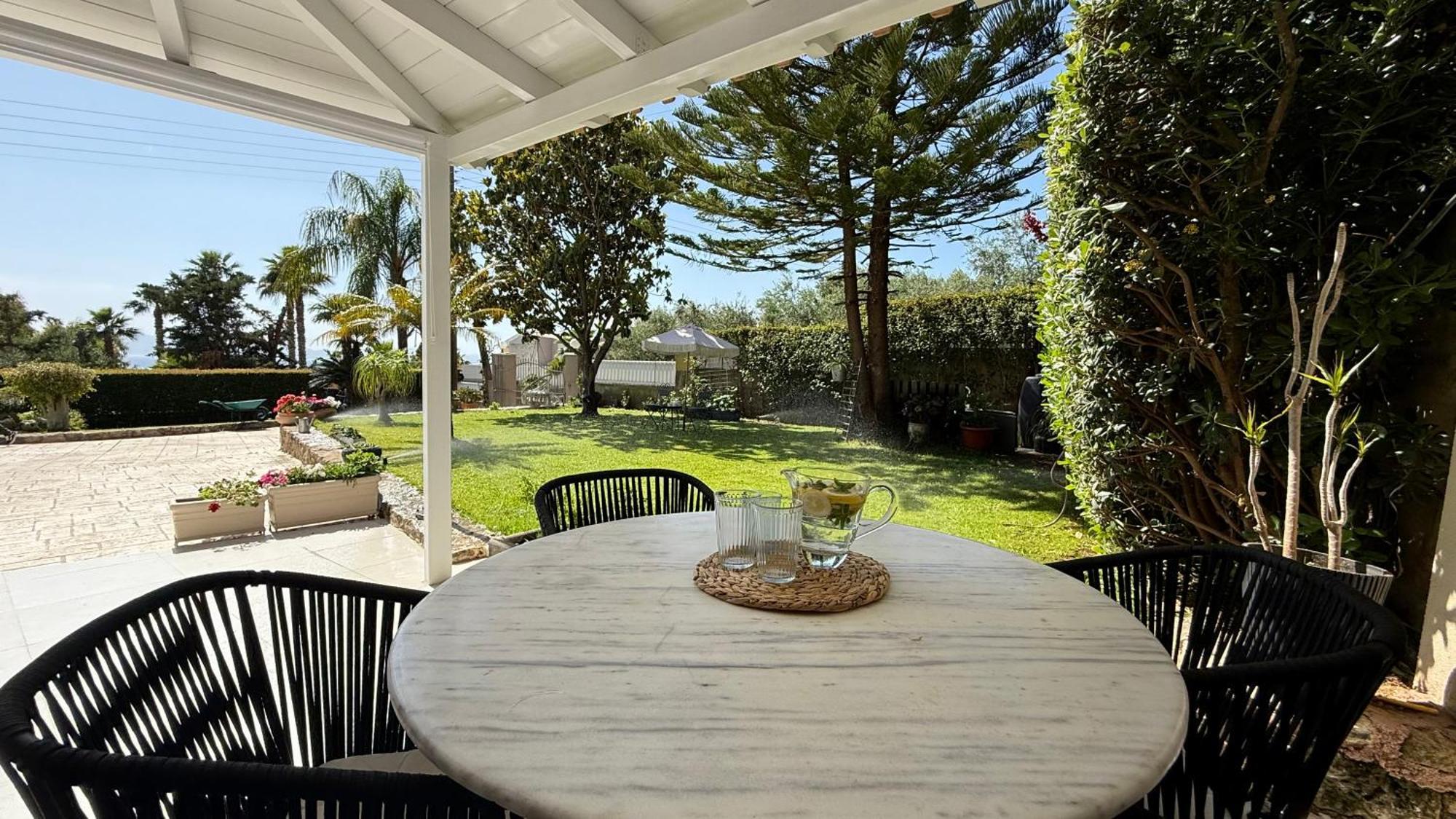 Le Jardin Apartment Kalamata Exterior photo